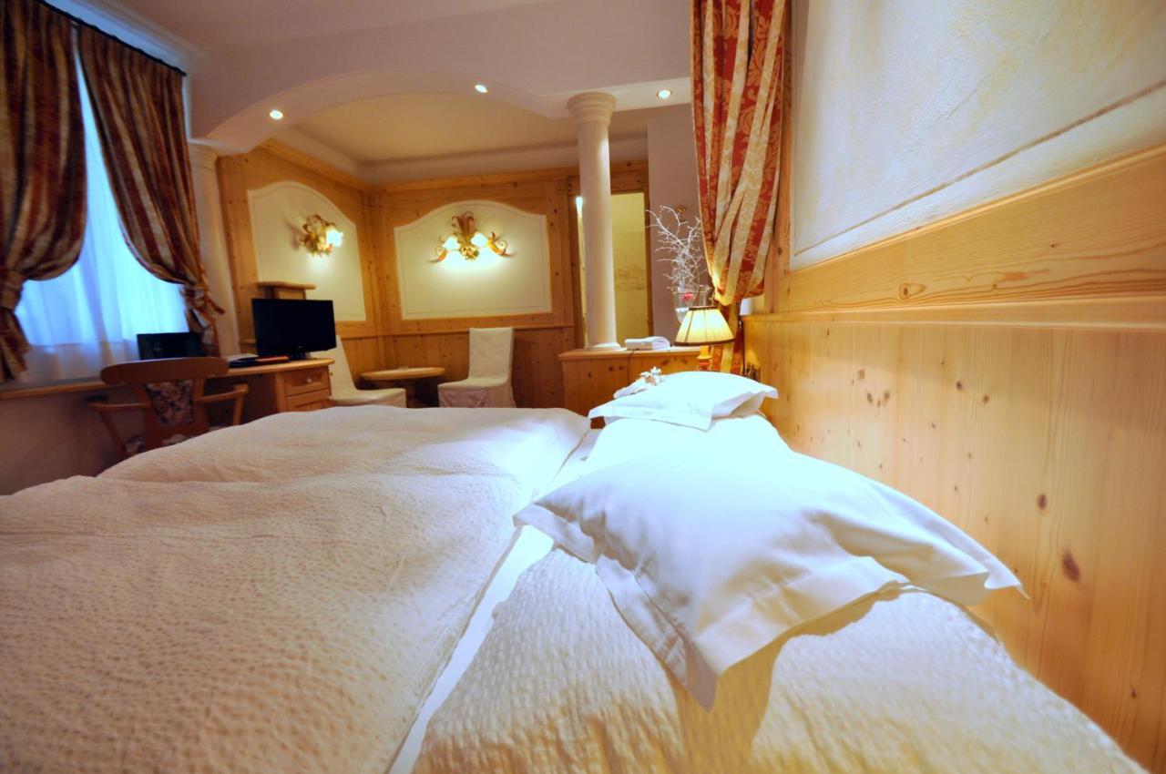 Hotel Al Forte Arabba Exteriör bild