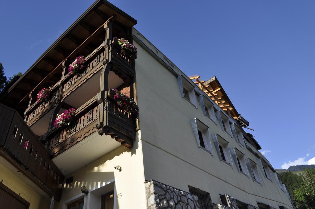 Hotel Al Forte Arabba Exteriör bild